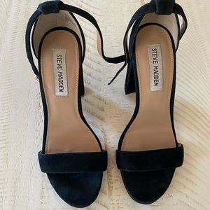 Steve Madden black block heel
